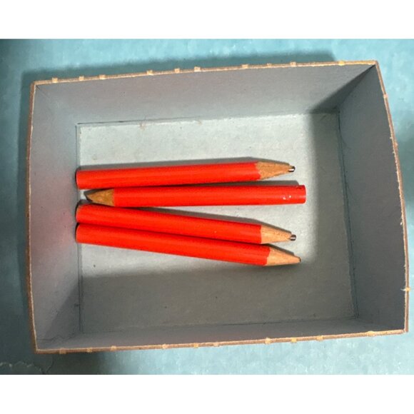 Scattergories Junior Board Game Ages 8-11 Complete Set By Milton Bradley 1990 - Picture 9 of 12